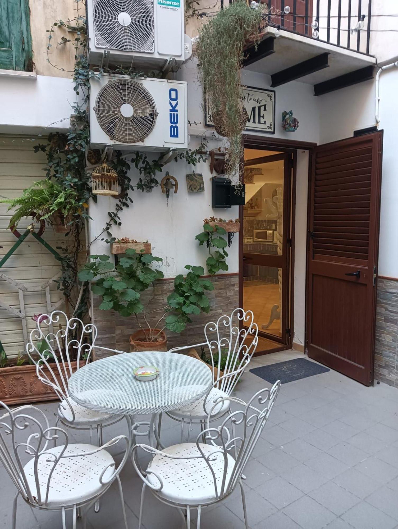 Daria'S Home Apartament パレルモ エクステリア 写真